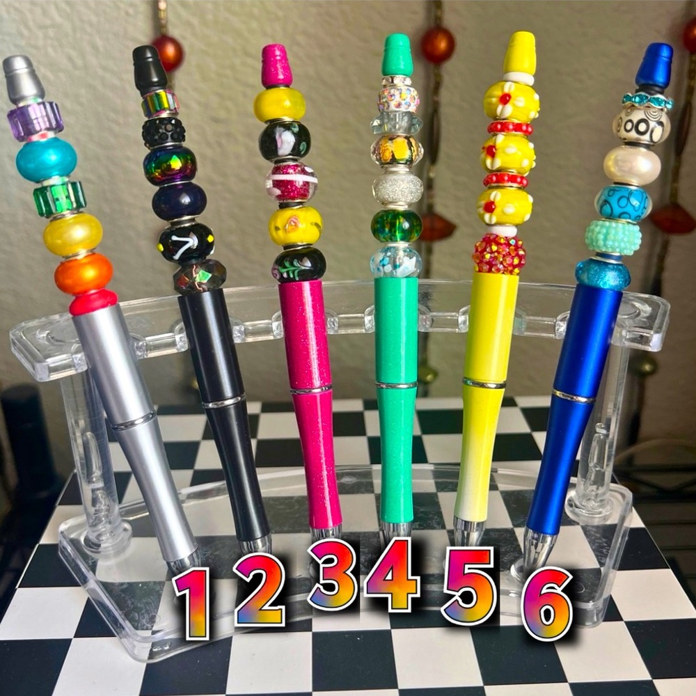 Beaded Pens 1 for $5, 2 for $8, 5 for $15